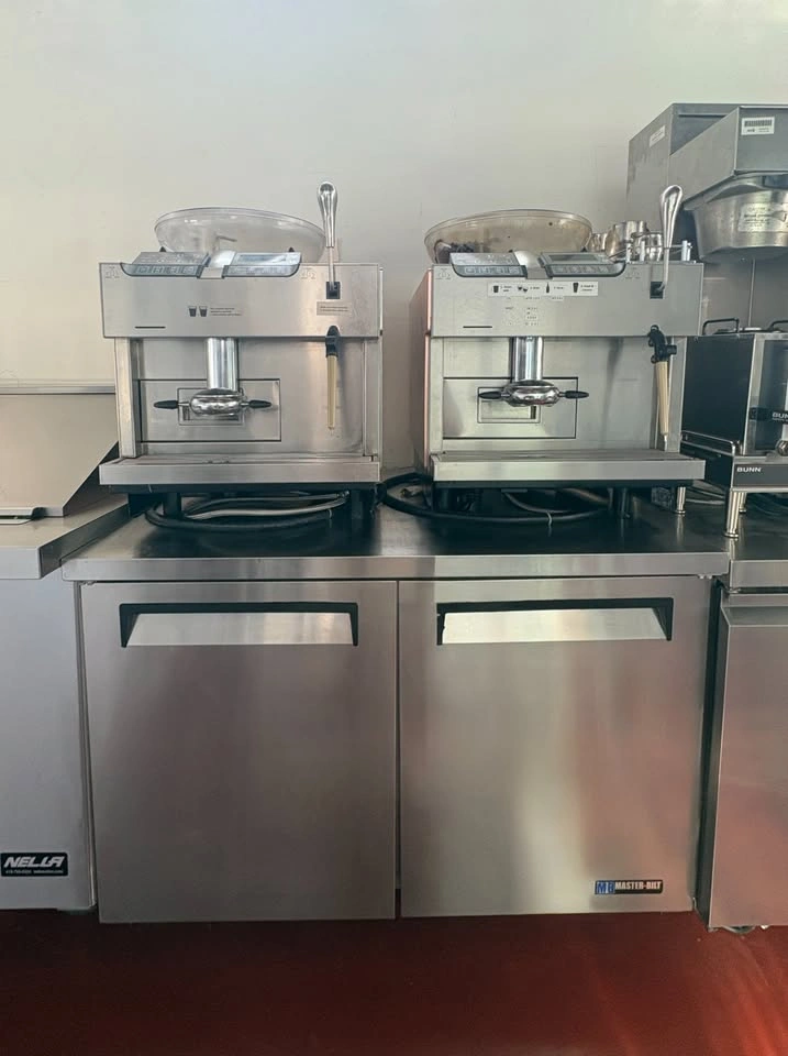 Starbucks Coffee Equipment – Sep 21 Auction | Toronto - photo 3