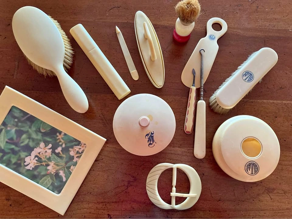 1930’s Celluloid Art Deco Vanity Grooming Set