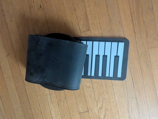 Portable/Rollable 88 key piano - photo 2