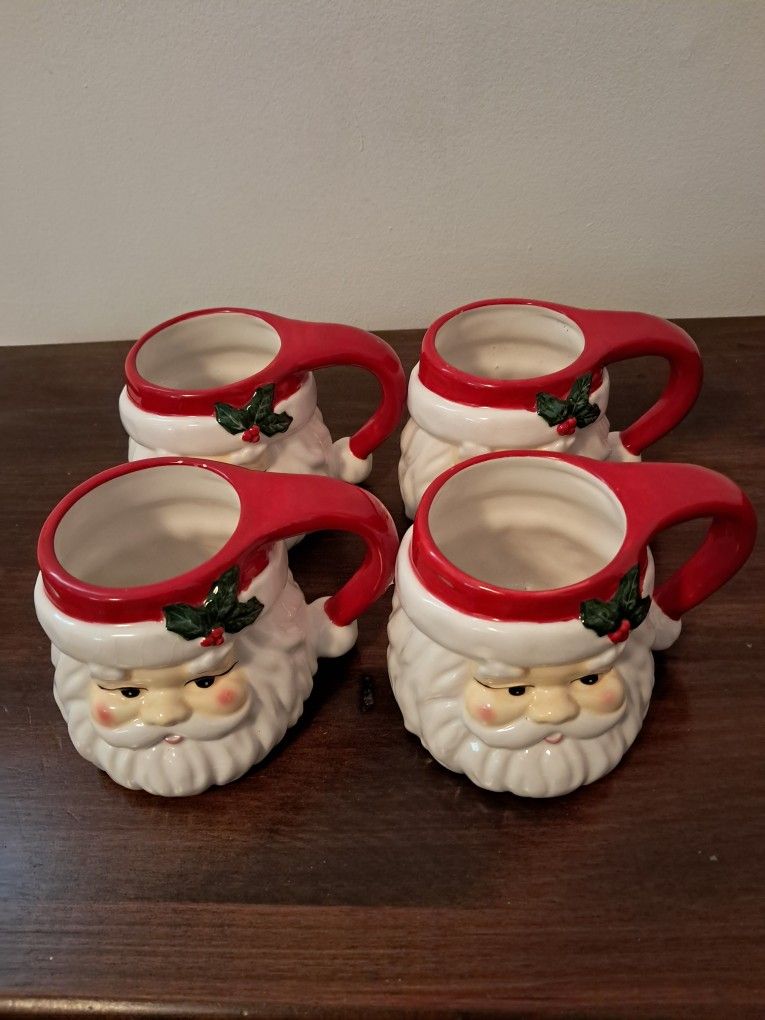 4 Vintage Santa mugs