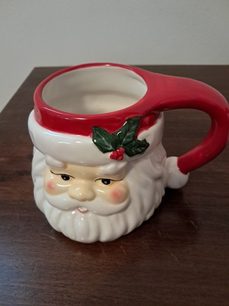 4 Vintage Santa mugs - photo 2