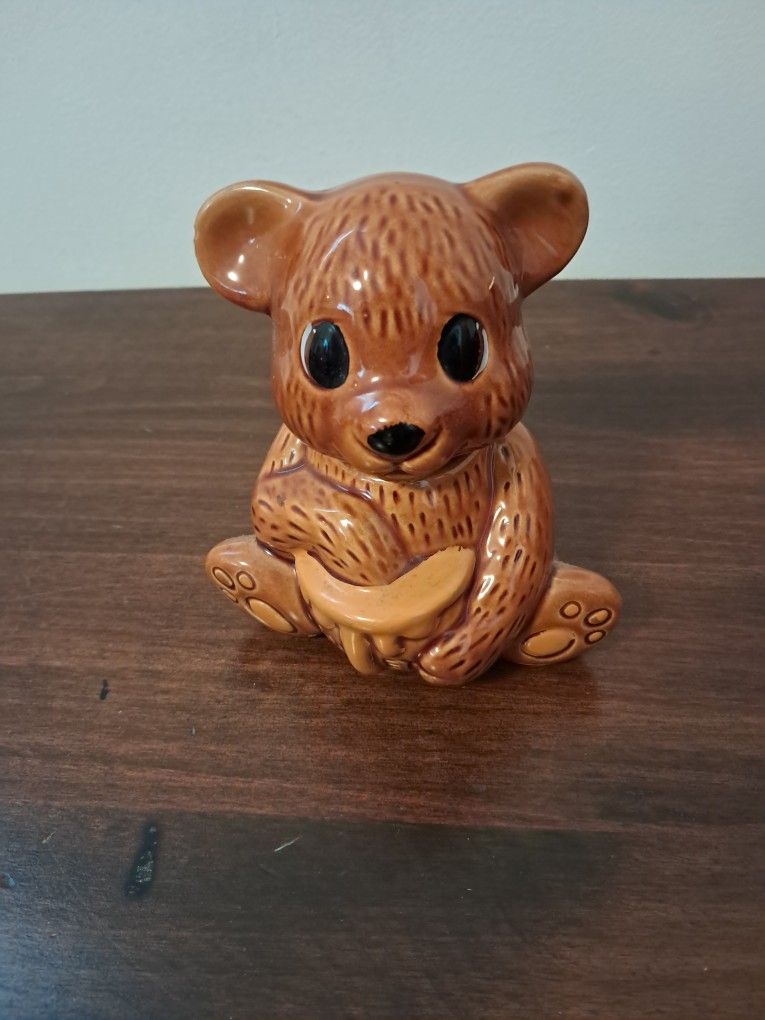 Vintage ceramic honeybear jar