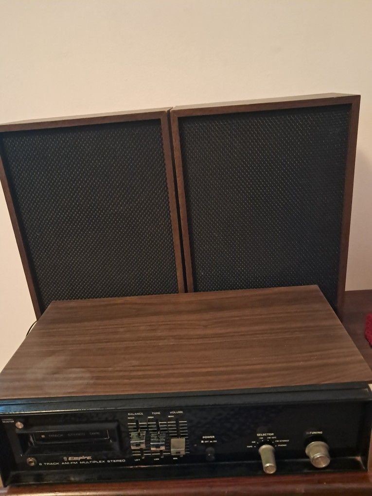 Empire Eight Track AM/FM Multiplex Stereo (1970s)