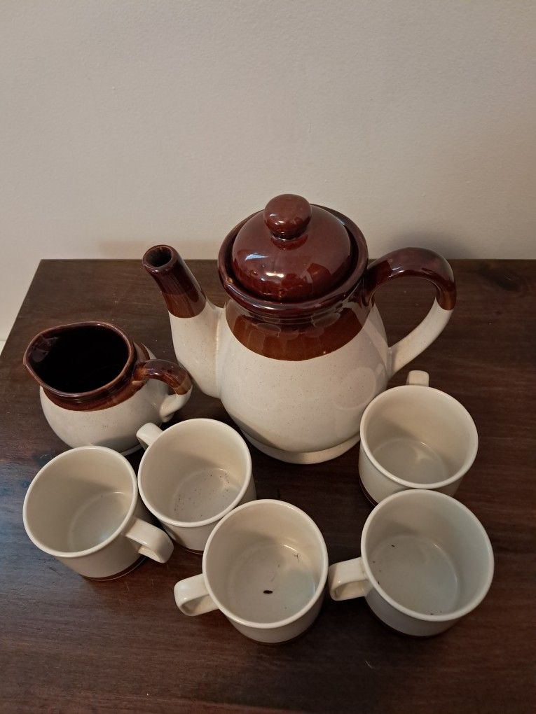 Tea Server five cups And creamer