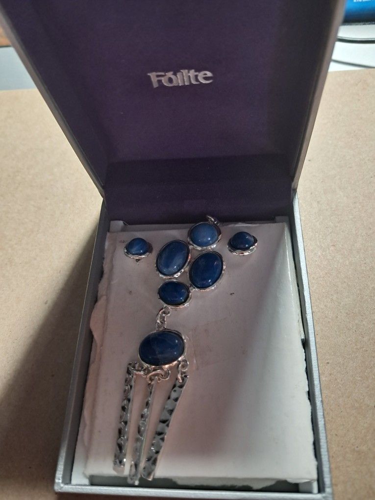 Necklace and earrings - photo 2