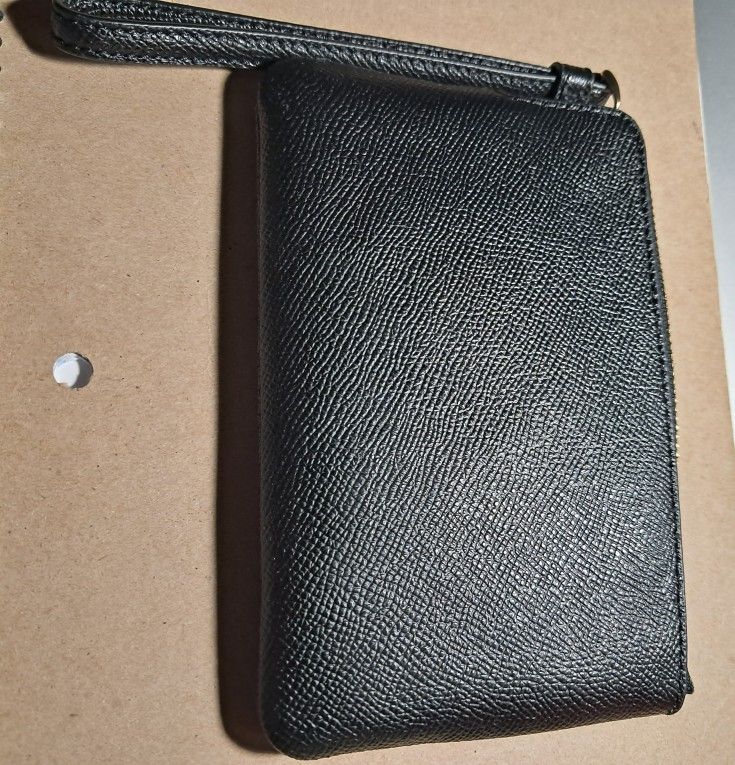 Coach Wristlet - photo 2