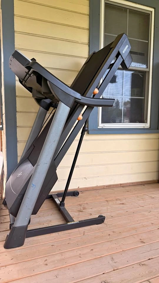 NordicTrack T5.5 Treadmill with iFit Live & DualShox