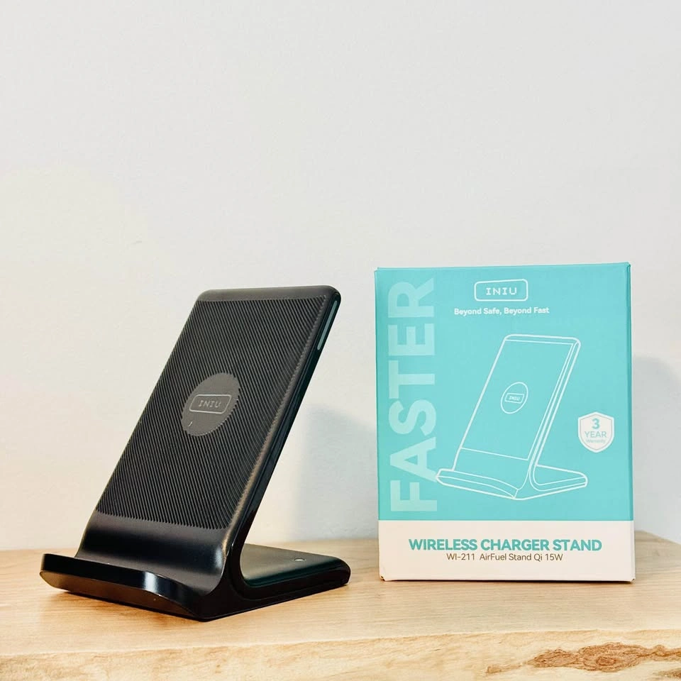 Wireless Charging Stand - INIU - Brand New 🏈 - photo 2