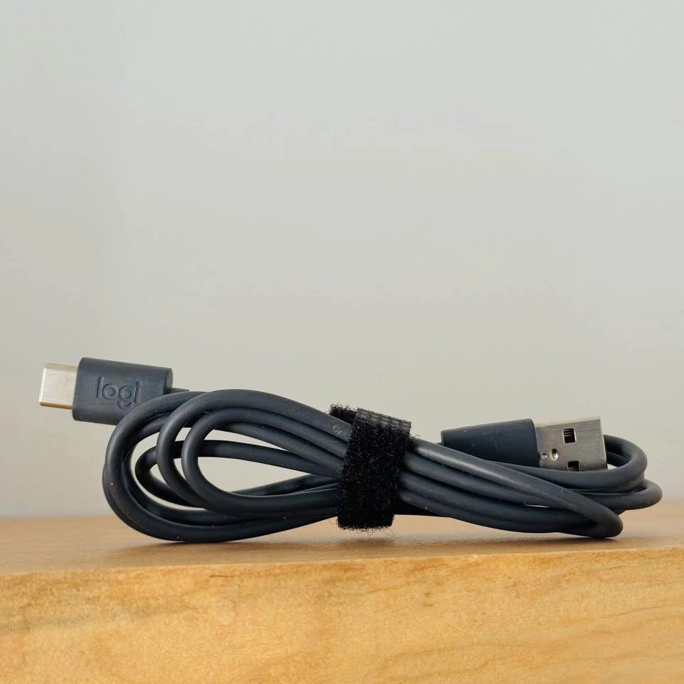 Logitech USB-C to USB-A Cable - 135cm or 53”🏈 - photo 2