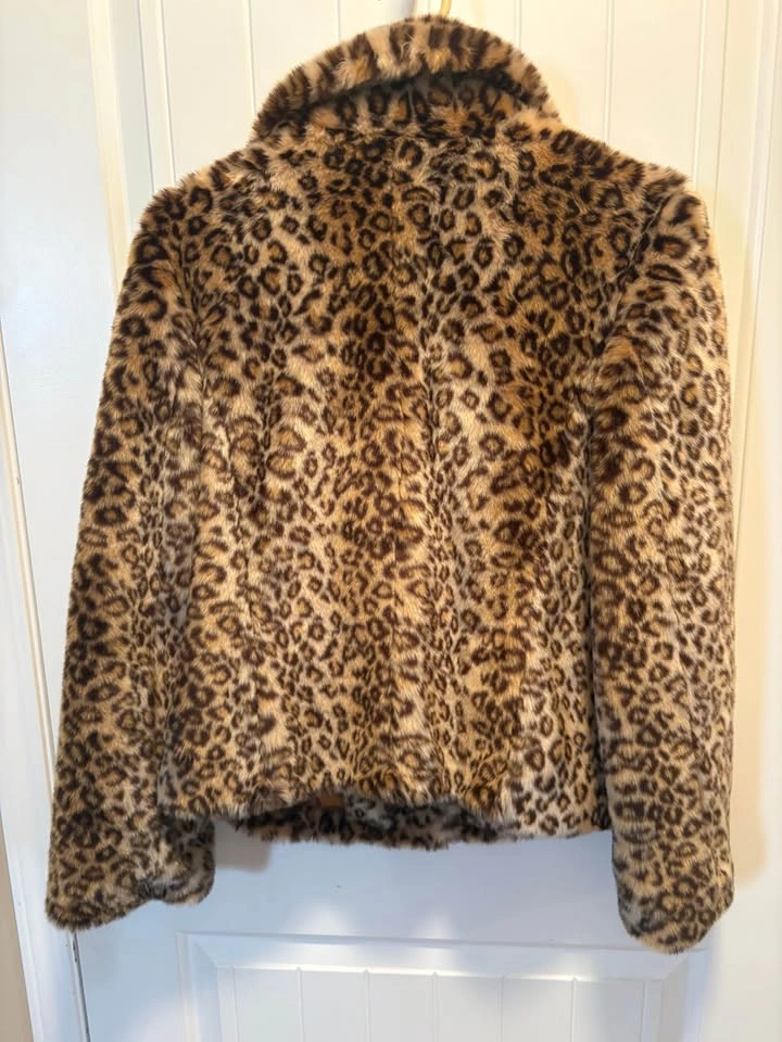 Le Château Faux Fur Leopard Print Jacket - photo 3