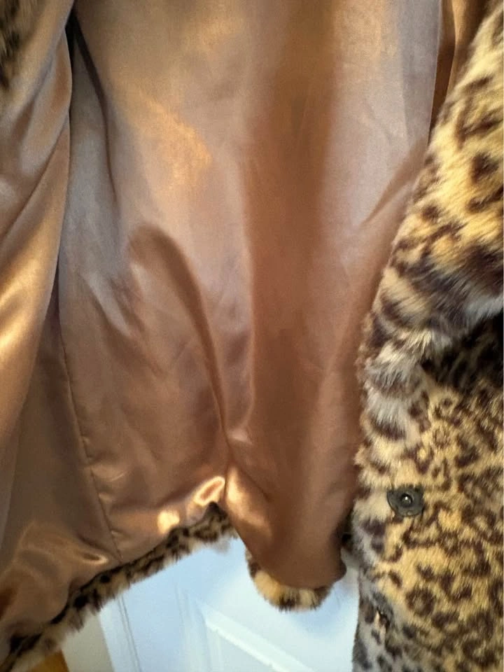 Le Château Faux Fur Leopard Print Jacket - photo 5