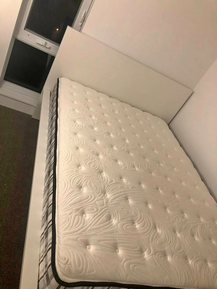 Full Size Bed with Mattress