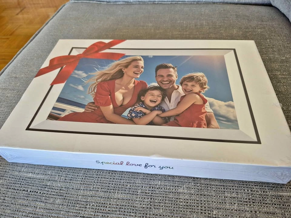 Digital photo frame