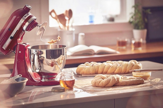 KitchenAid 5-Quart Stand Mixer with 3 Types of Beaters - photo 5