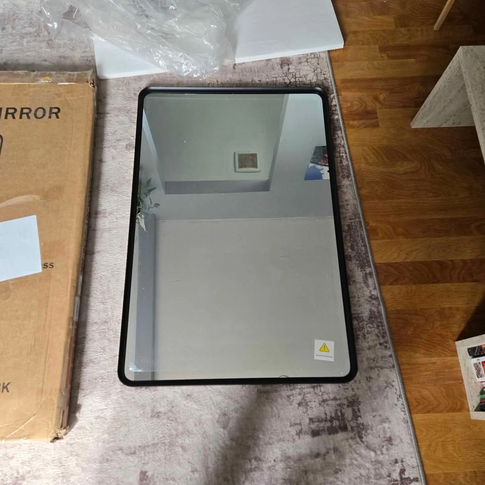 Mirror with Aluminum Alloy Frame 24x36 inch. Rounded Corners - photo 3