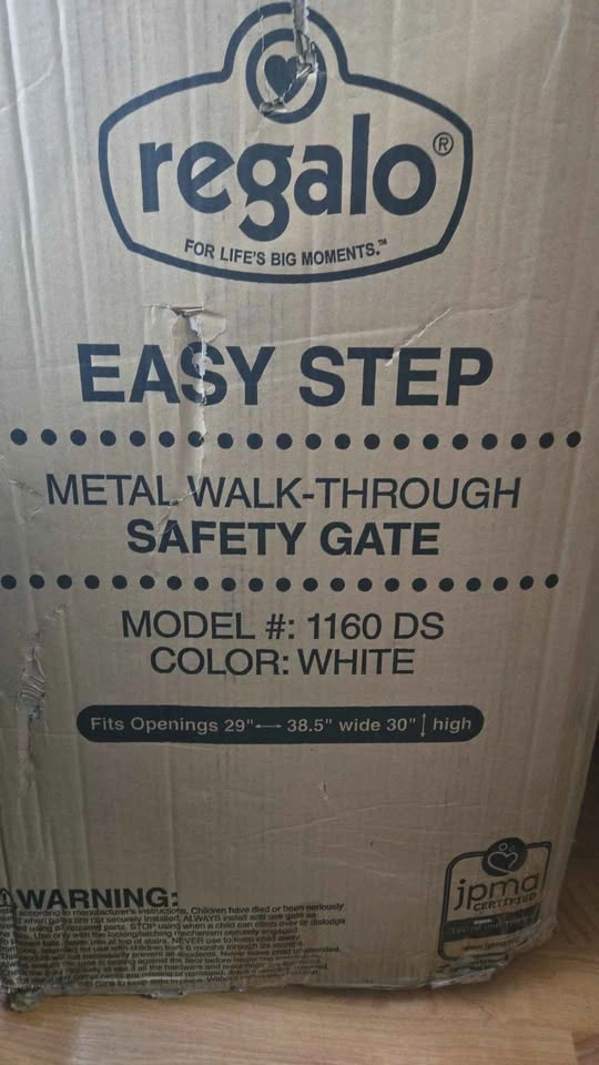 Metal Walk Through Baby/Pet Gate - White - photo 4