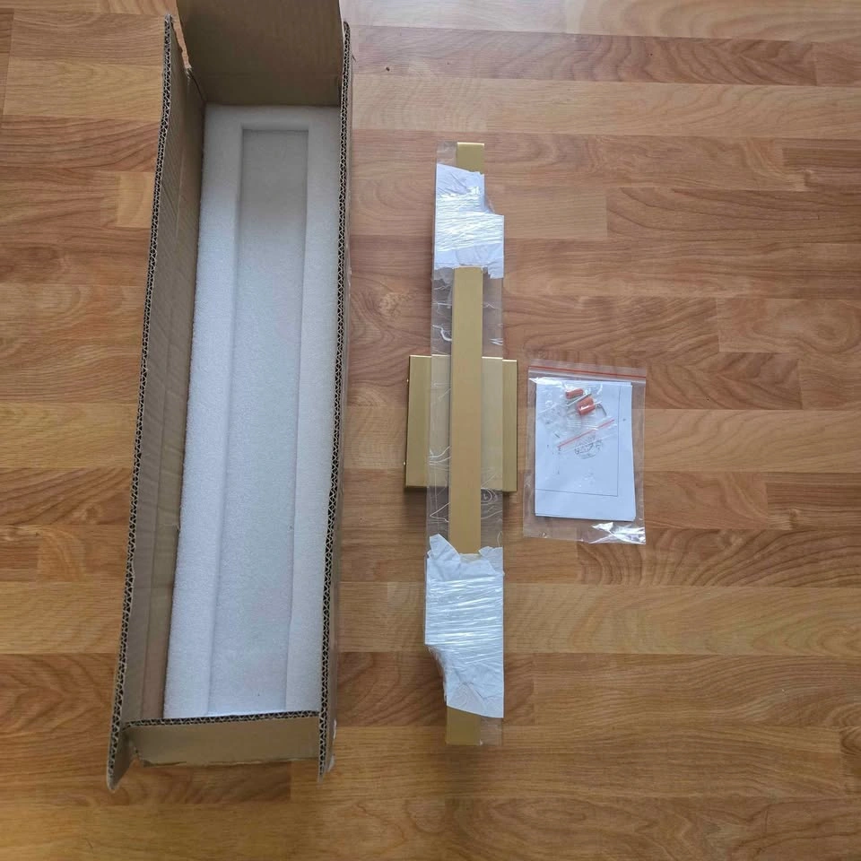 Modern Vanity Light: Brushed Gold 24 inch 28W Dimmable LED - photo 2