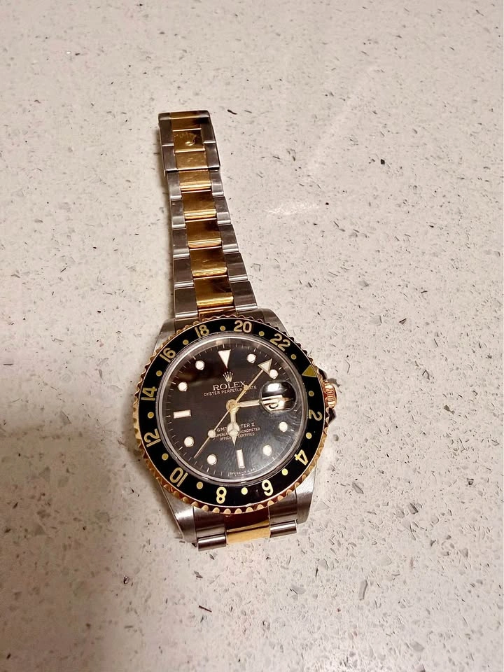 Rolex GMT-Master II 16713 Two-Tone Black Dial – Box & Papers - photo 2