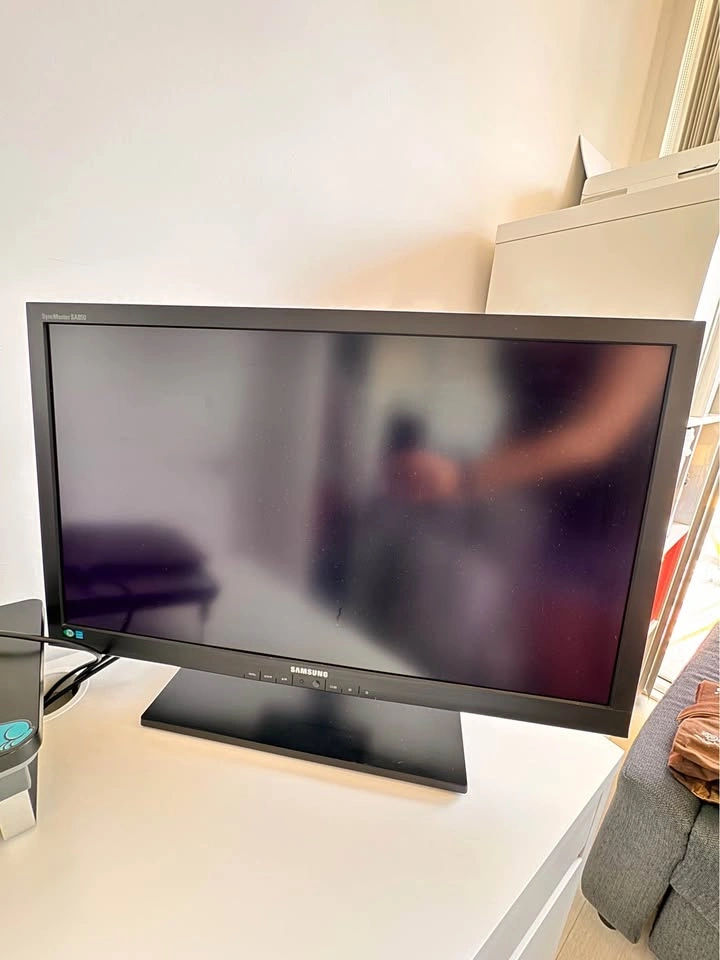 Samsung 27” 1440p WQHD Monitor – SyncMaster SA850 - photo 2