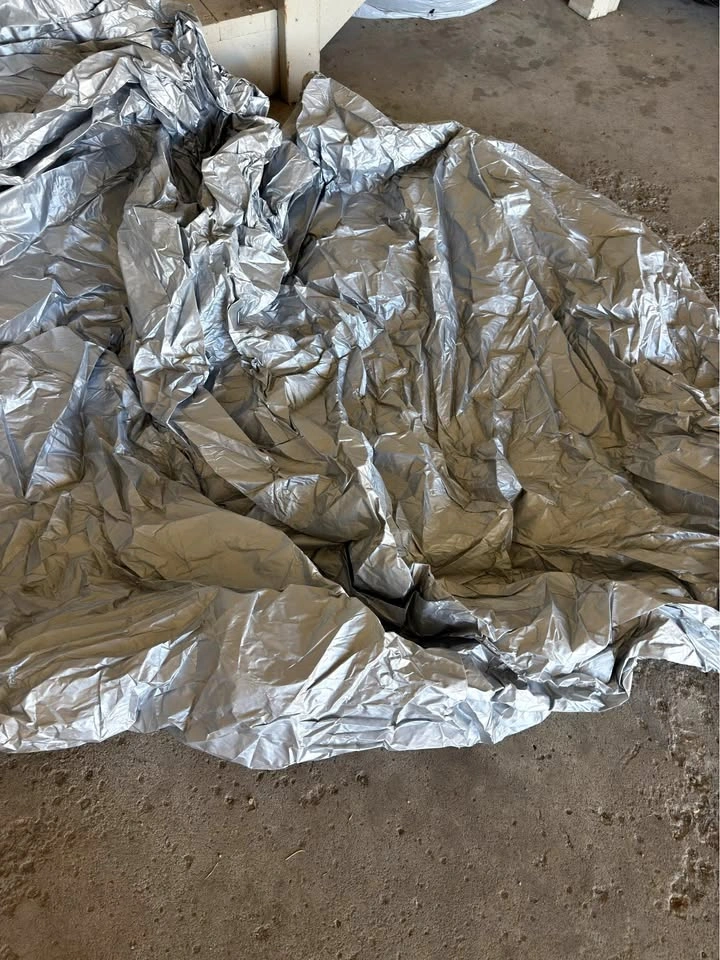 Car cover- Large Silver Protective Car Cover