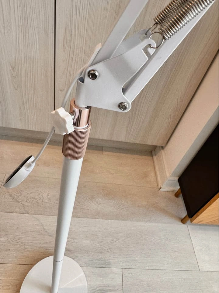 Red Light Therapy Lamp with Adjustable Floor Stand & Timer - photo 3