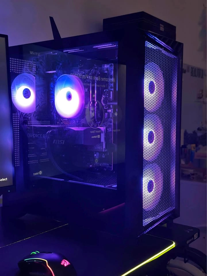 RTX 5070 12GB | Ryzen 7 | 32GB DDR5 Ram