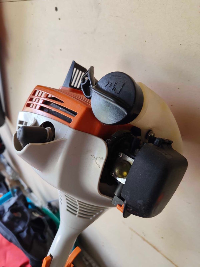 stihl fs38 gas powered trimmer - photo 3