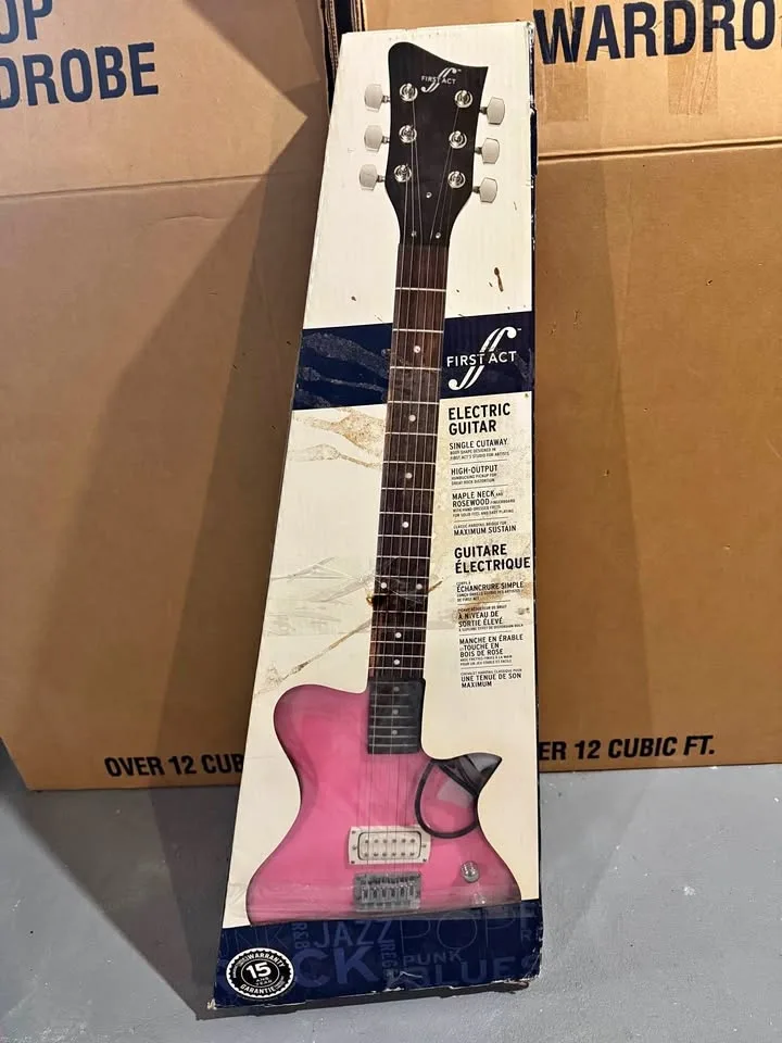 First Act ME501 Electric Guitar