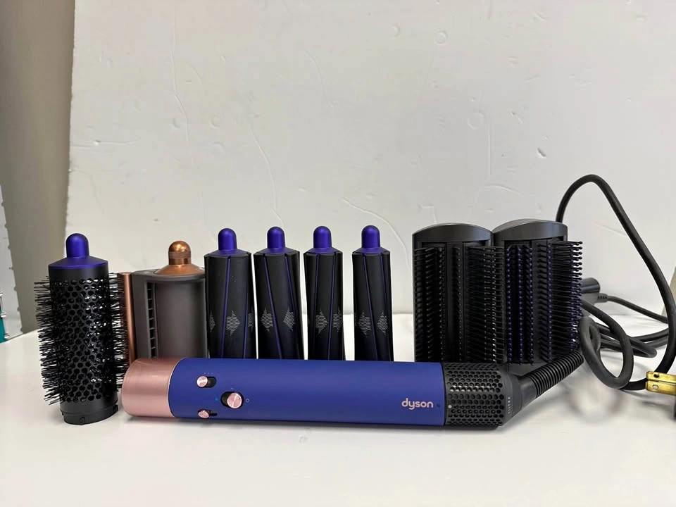 Dyson Airwrap Complete – $249