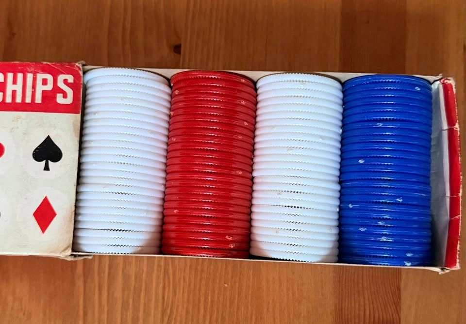 100 Plastic Interlocking Poker Chips - photo 2