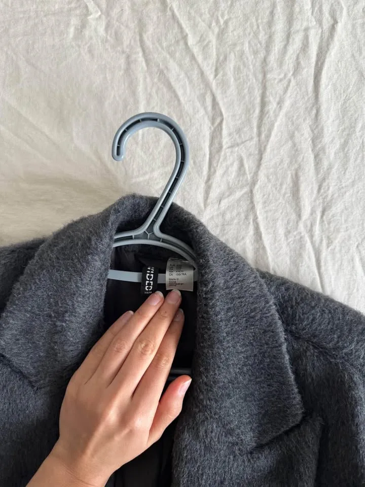 H&M Winter Blazer Coat image indicator(3)