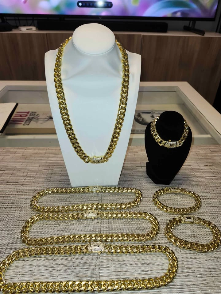 Gold Cuban Link Chain and Bracelet Set with Iced Out Clasps - photo 4