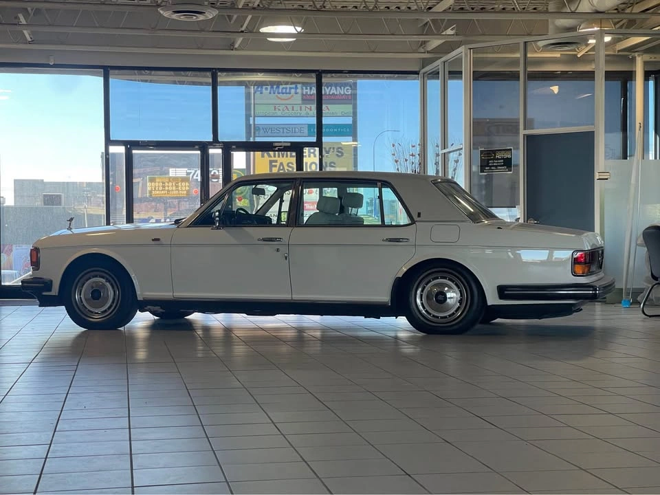 1990 Rolls-Royce Silver Spur - photo 2