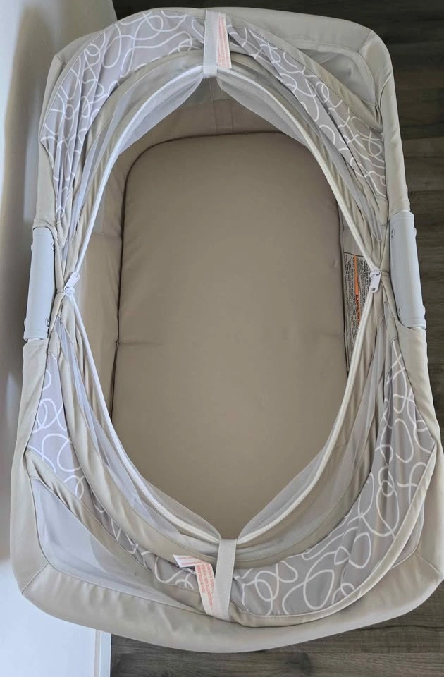 Portable Folding Baby Bassinet (Dream On Me Karley) - Like New - photo 4
