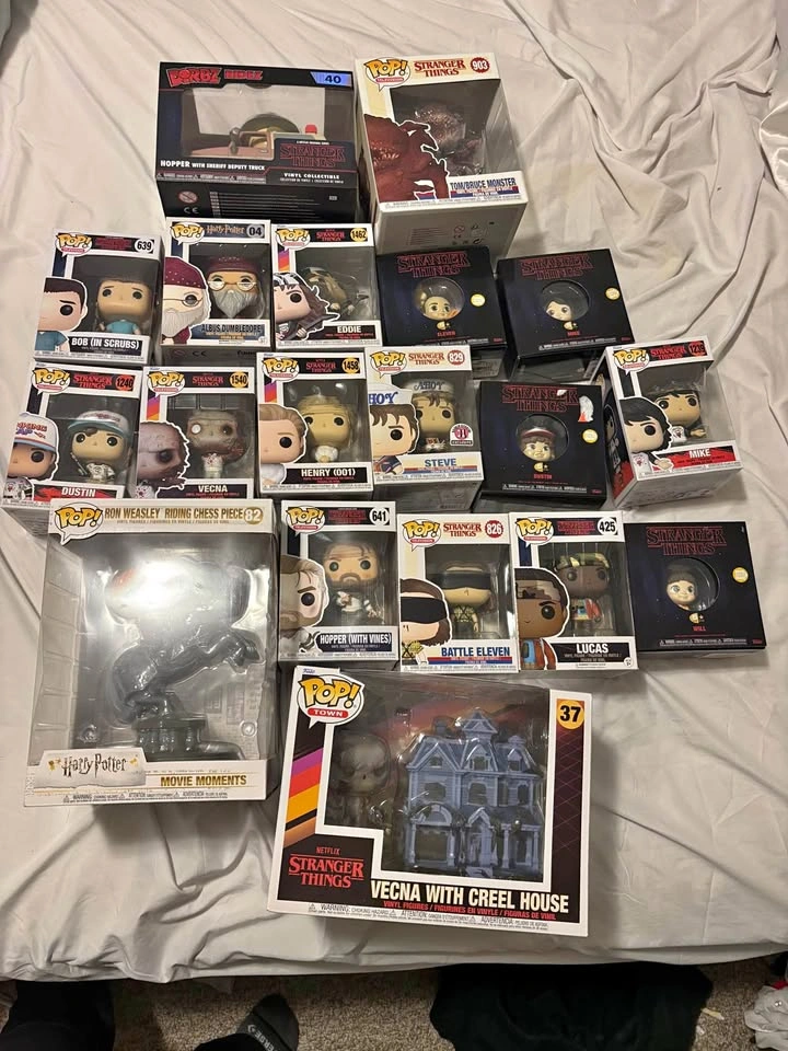 Harry Potter and Stranger thing funkos
