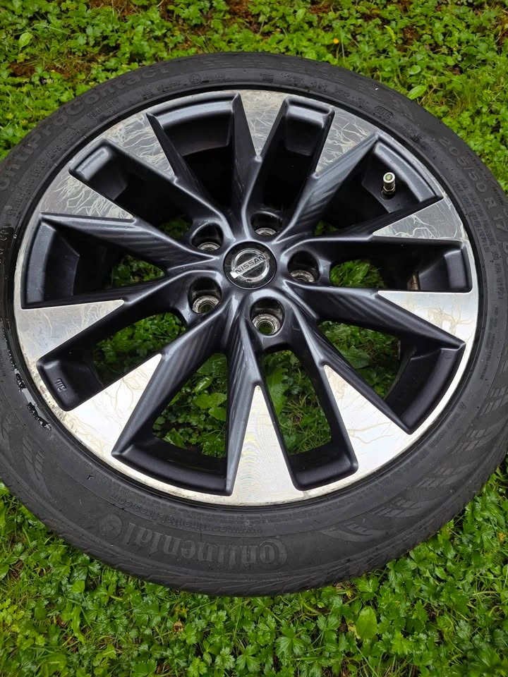 2017 Nissan Sentra 17" Alloy Wheels with Continental Tires - photo 2