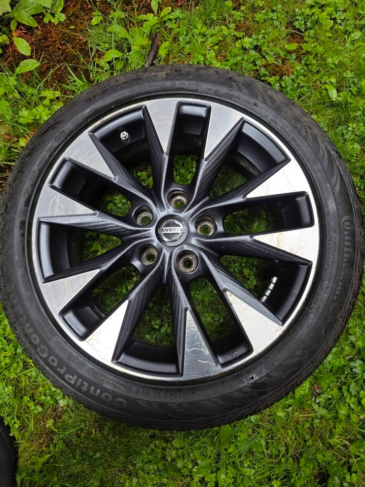 2017 Nissan Sentra 17" Alloy Wheels with Continental Tires - photo 3
