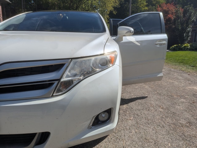 2016 Toyota Venza Redwood Edition V6 AWD - photo 3