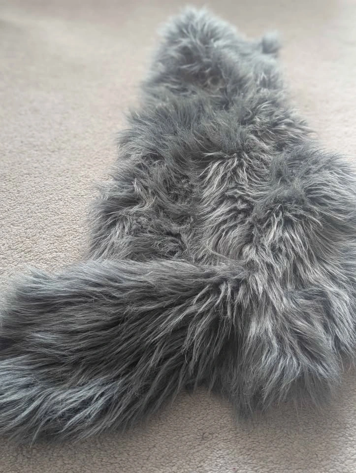 Kids Grey Faux Fur Wolf Costume size 2-3 yrs - photo 2