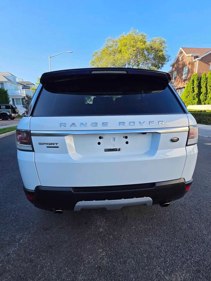 2015 Land Rover Range Rover HSE Sport Utility 4D - photo 4