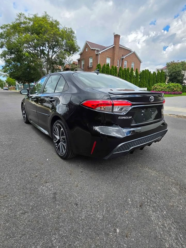 2020 Toyota Corolla · SE Sedan 4D - photo 3