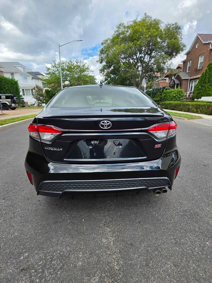 2020 Toyota Corolla · SE Sedan 4D - photo 4