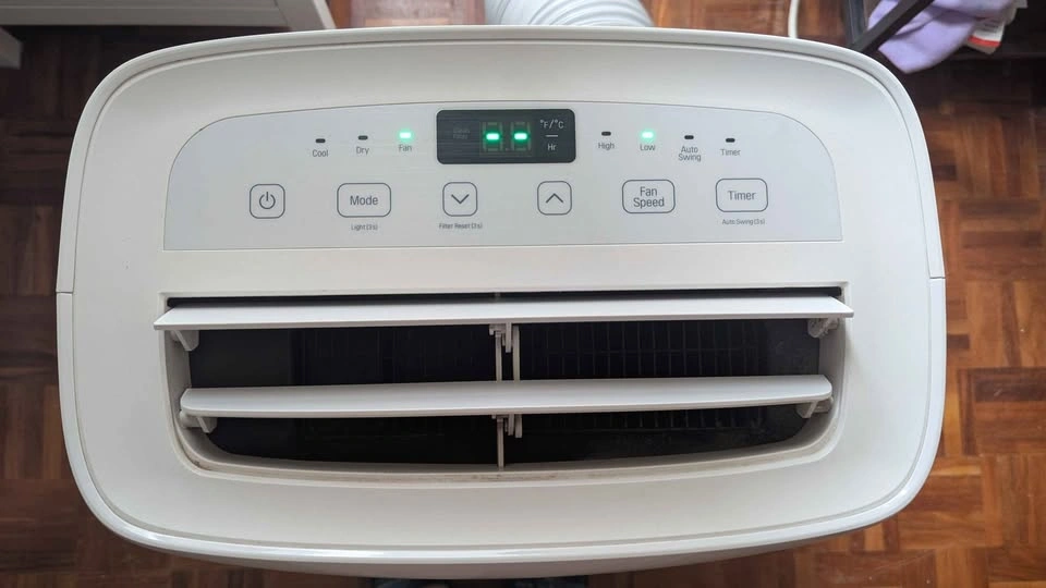 LG Portable Air Conditioner - photo 2