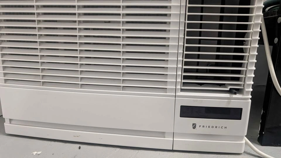 Friedrich window air conditioner AC - photo 3
