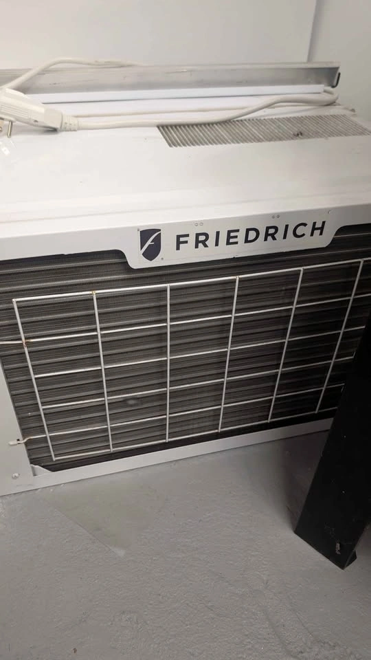 Friedrich window air conditioner AC - photo 4
