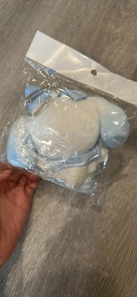 New! Sanrio Cinnamoroll Plush Keychain - photo 2