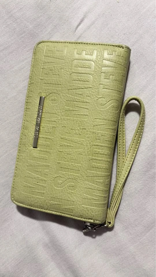 FREE purse, STEVE MADDEN