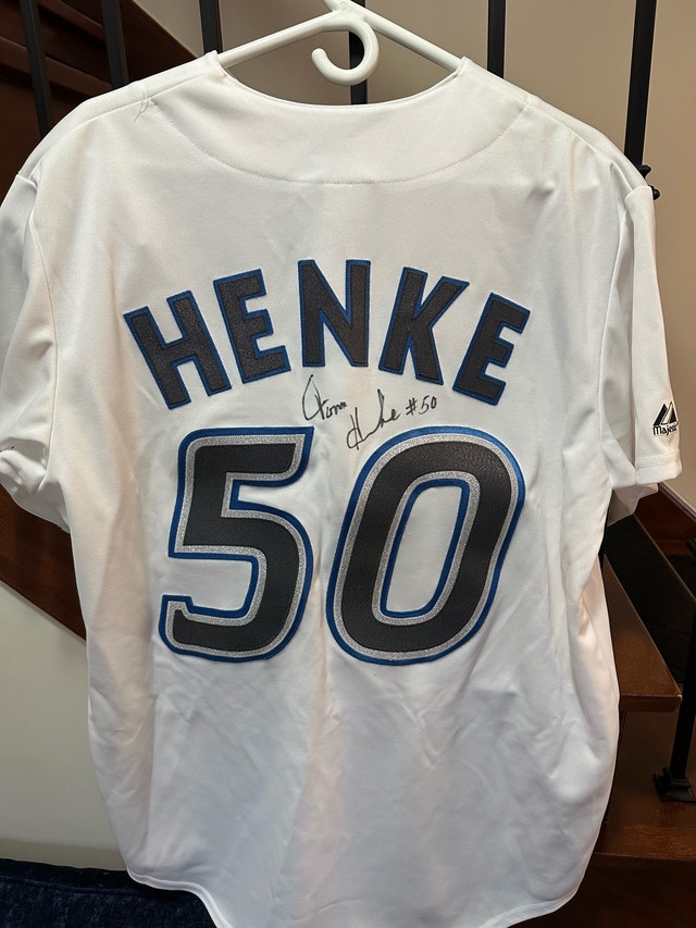 Tom Henke Signed Jersey