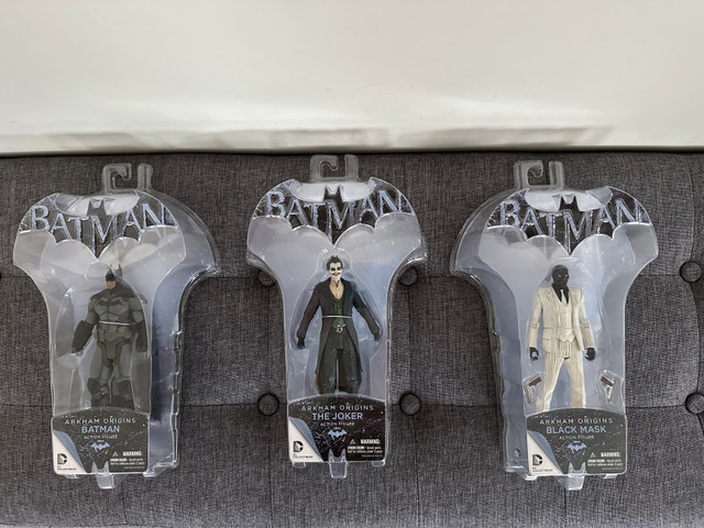 BATMAN ARKHAM ORIGINS THREE FIGURE SET