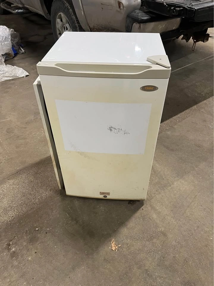Mini Fridge with Fold-Out Table - photo 5